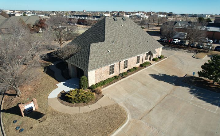 Pictures of Office property located at 13838 Quail Pointe Dr, Oklahoma City, OK 73134 for lease - image #1