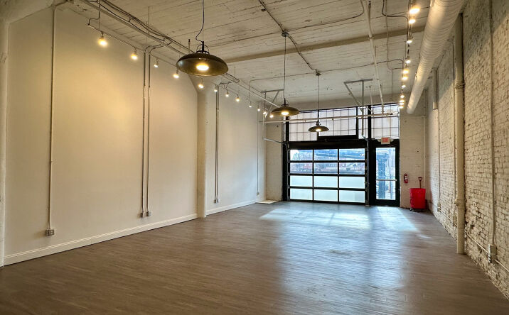 Pictures of Office property located at 3016 Locust St, St. Louis, MO 63103 for lease - image #1