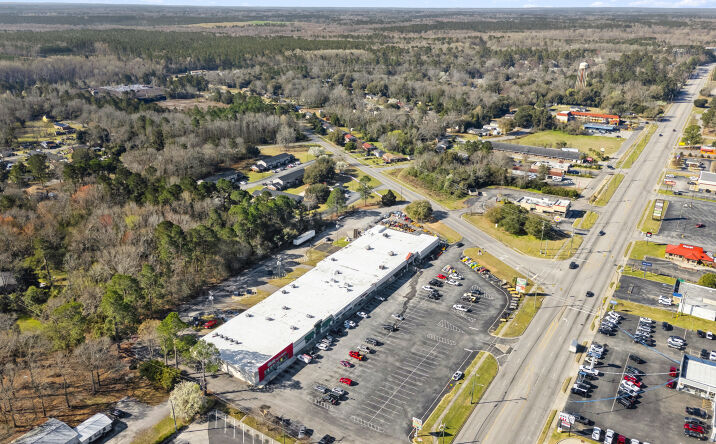 Pictures of Retail property located at 10499 Dunbarton Blvd, Barnwell, SC 29812 for lease - image #1