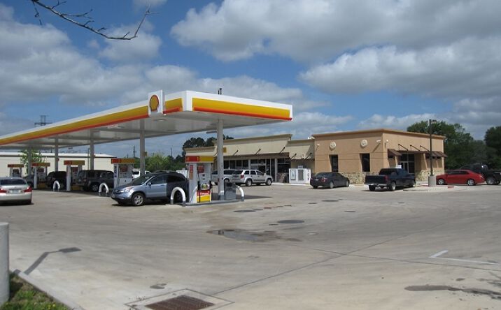 Pictures of Retail property located at 6601 Broadway St, Pearland, TX 77581 for lease - image #1