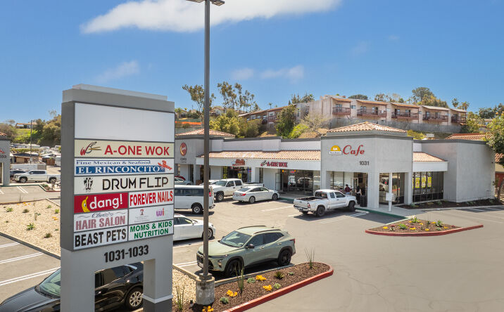 Pictures of Retail, Restaurant property located at 1031 S Santa Fe Ave, Vista, CA 92083 for lease - image #1