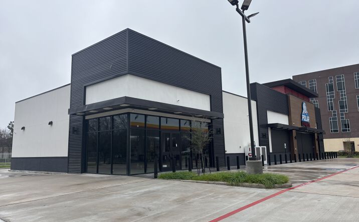 Pictures of Retail, Restaurant property located at 18247 Katy Fwy, Houston, TX 77094 for lease - image #1