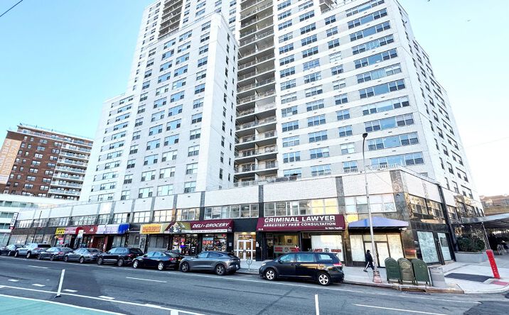 Pictures of Retail, Office, Restaurant property located at 125-18 Queens Boulevard, Kew Gardens, NY 10452 for lease - image #1