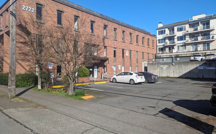 Pictures of Retail, Office, Special Purpose property located at 2722 Eastlake Ave E, Seattle, WA 98102 for lease - image #1