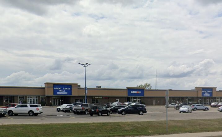 Pictures of Retail, Office property located at 1501 18th St, Spirit Lake, IA 51360 for lease - image #1
