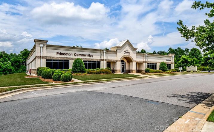 Pictures of Office property located at 132 Joe Knox Ave Suite 106  Mooresville, NC 28117, Mooresville, NC 28117 for sales - image #1