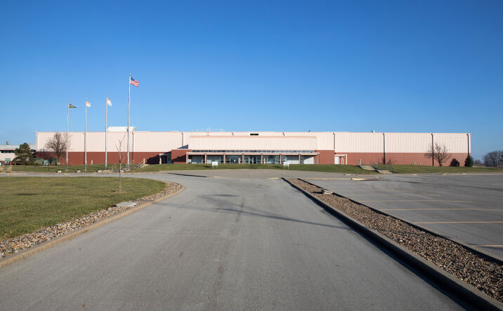 Pictures of Industrial property located at 11401 N Congress Ave, Kansas City, MO 64153 for lease - image #1