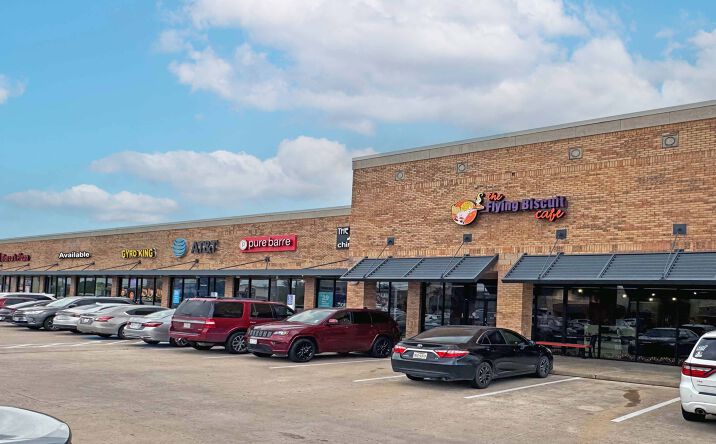 Pictures of Retail property located at 12020 FM-1960 W, Houston, TX 77065 for lease - image #1