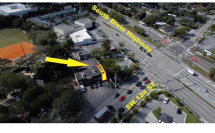 Pictures of Retail, Office property located at 8320 SW 124th St, Pinecrest, FL 33156 for lease - image #1