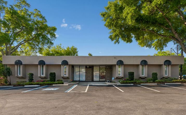 Pictures of Office property located at 1046 W Busch Blvd, Tampa, FL 33612 for lease - image #1