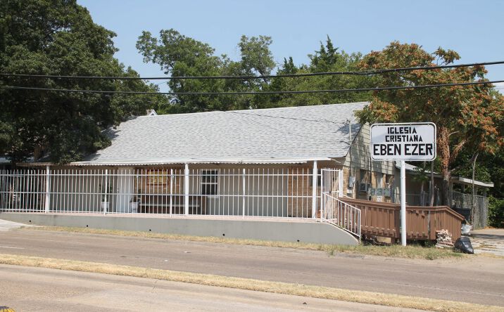 Pictures of Retail, Office property located at 832 S Tyler St, Dallas, TX 75208 for lease - image #1