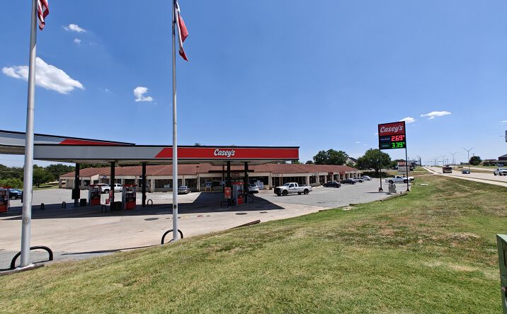 Pictures of Retail, Office, Restaurant property located at 2121 FM1417, Sherman, TX 75092 for lease - image #1