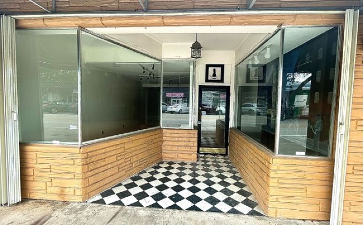 Pictures of Retail property located at 1404 Highland Avenue, Melbourne, FL 32935 for lease - image #1
