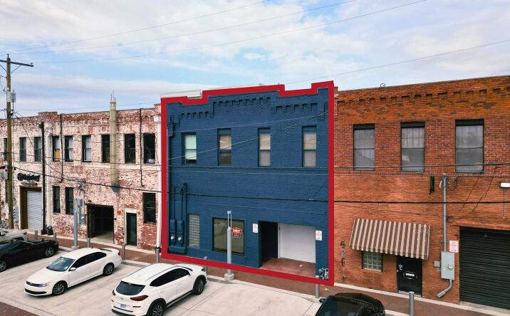 Pictures of Office property located at 418 S Commerce St, Wichita, KS 67202 for lease - image #1