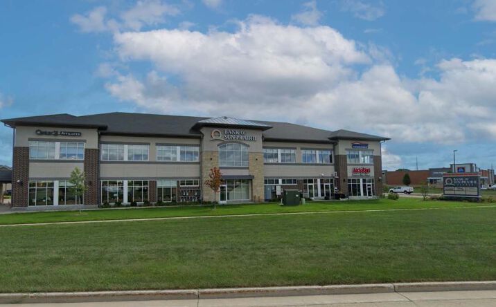 Pictures of Office property located at 695 S Grand Ave, Sun Prairie, WI 53590 for lease - image #1