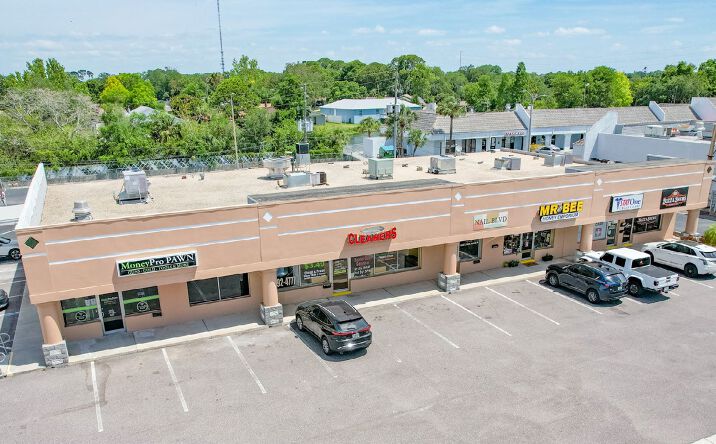 Pictures of Retail property located at 9025 - 9097 Park Blvd, Seminole, FL 33777 for lease - image #1