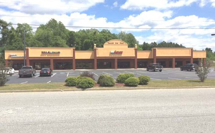Pictures of Retail property located at 124 Mose Coleman Dr, Vidalia, GA 30474 for lease - image #1