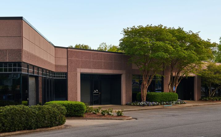 Pictures of Office, Industrial property located at 4100 Colonnade Pkwy, Birmingham, AL 35243 for lease - image #1