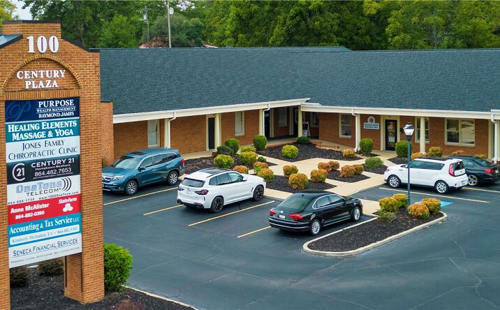 Pictures of Office property located at 100 Century Plaza Dr, Seneca, SC 29678 for lease - image #1