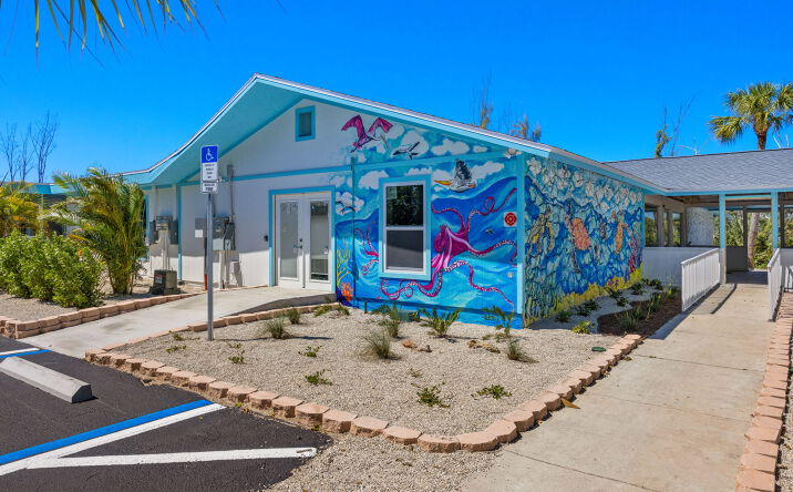 Pictures of Office property located at 4301 Sanibel Captiva Rd, Sanibel, FL 33957 for lease - image #1