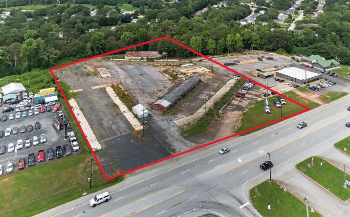 Pictures of Land property located at 13450 E Wade Hampton Blvd, Greer, SC 29651 for lease - image #1