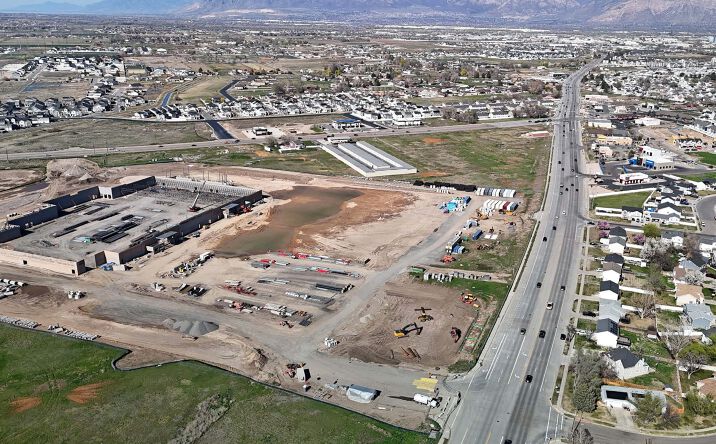 Pictures of Retail property located at 4185 S Midland Dr, West Haven, UT 84401 for lease - image #1