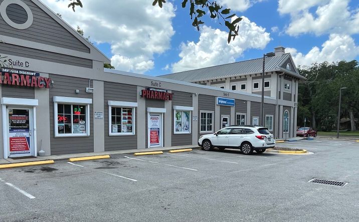 Pictures of Retail, Office property located at 815 Beville Rd, South Daytona, FL 32119 for lease - image #1