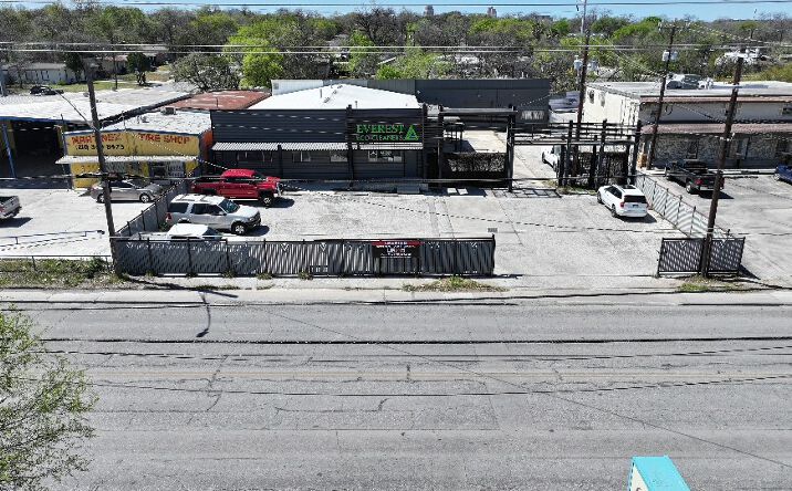 Pictures of Retail, Office, Industrial property located at 4803 West Ave, San Antonio, TX 78213 for lease - image #1