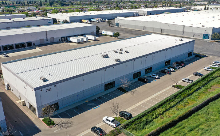 Pictures of Industrial property located at 2933 S Elm Ave, Fresno, CA 93706 for lease - image #1