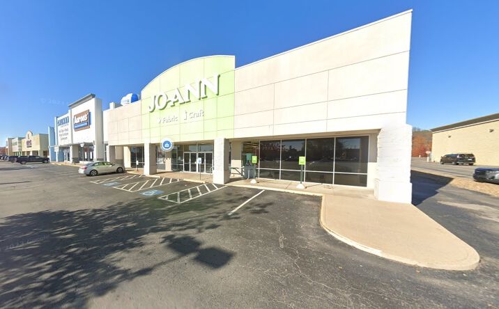 Pictures of Retail property located at 7609 Rogers Ave, Fort Smith, AR 72903 for lease - image #1