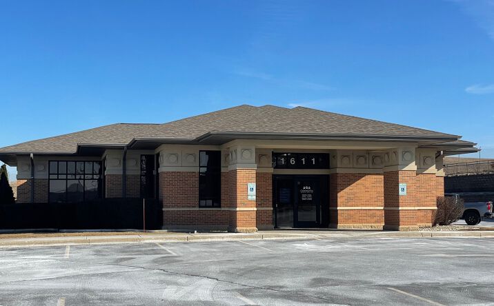 Pictures of Retail, Office property located at 1611 Silvernail Rd, Pewaukee, WI 53072 for lease - image #1