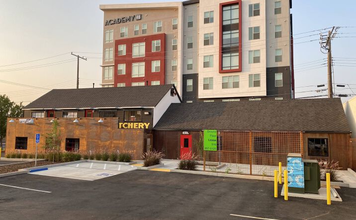 Pictures of Office property located at 6505 Folsom Blvd, Sacramento, CA 95819 for lease - image #1