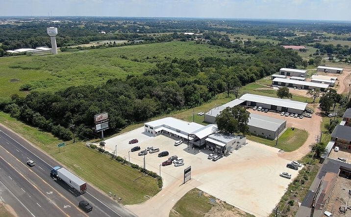 Pictures of Retail, Industrial, Restaurant property located at 2855 US Hwy 290 W, Brenham, TX 77833 for lease - image #1