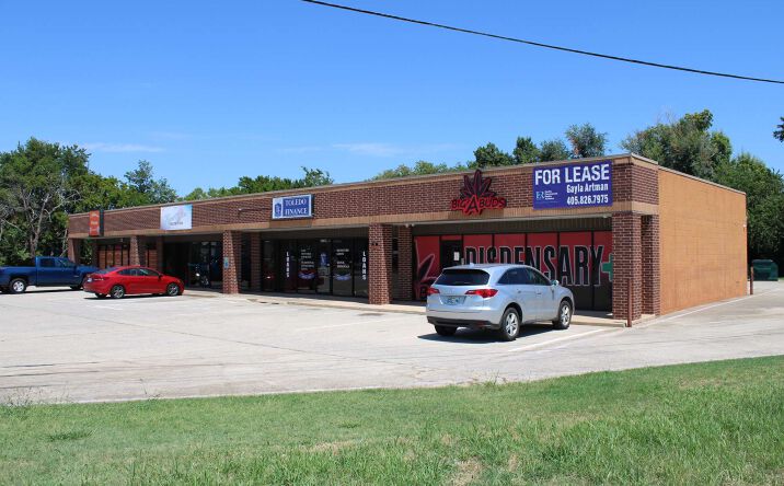 Pictures of Retail property located at 700 S Air Depot Blvd, Midwest City, OK 73140 for lease - image #1