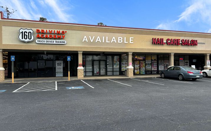 Pictures of Retail property located at 1401 Gray Hwy, Macon, GA 31211 for lease - image #1