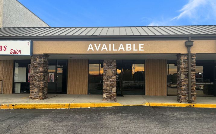 Pictures of Retail property located at 1372 Gray Hwy, Macon, GA 31211 for lease - image #1