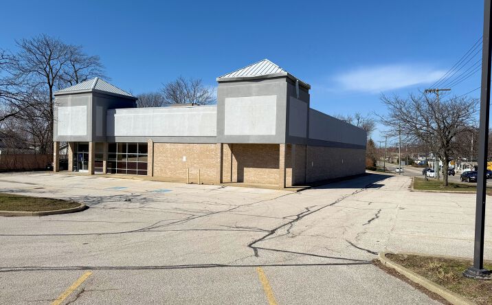 Pictures of Retail property located at 1115 W Prospect Rd, Ashtabula, OH 44004 for lease - image #1