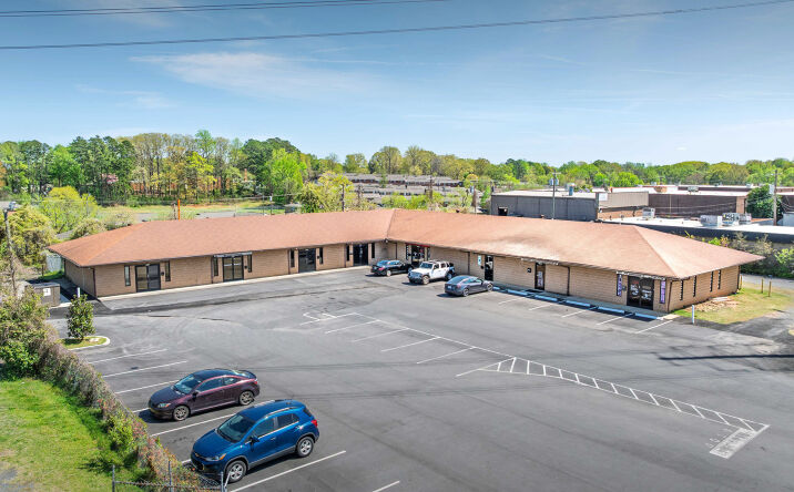 Pictures of Retail property located at 4219 South Blvd, Charlotte, NC 28209 for lease - image #1
