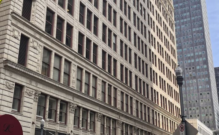 Pictures of Retail property located at 326 Sixth Ave, Pittsburgh, PA 15222 for sales - image #1
