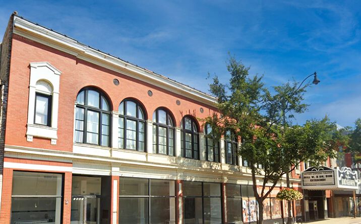 Pictures of Retail, Restaurant property located at 2433 N Lincoln Ave, Chicago, IL 60614 for lease - image #1