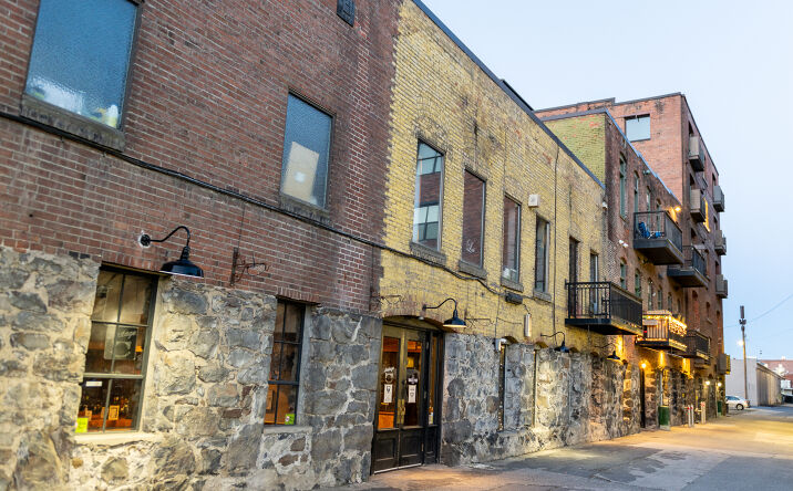 Pictures of Retail, Office property located at 122 S Monroe St, Spokane, WA 99201 for lease - image #1