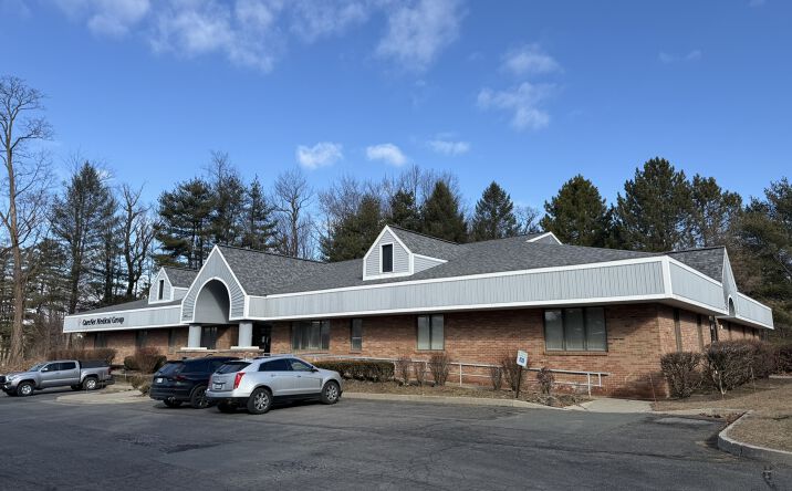 Pictures of Office property located at 2 Chelsea Pl, clifton park, NY 12065 for lease - image #1