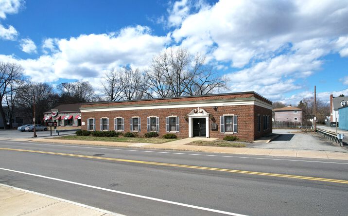 Pictures of Retail property located at 115 E Main St, Webster, MA 01570 for lease - image #1