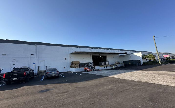 Pictures of Industrial property located at 5136 W Clifton St, Tampa, FL 33634 for lease - image #1