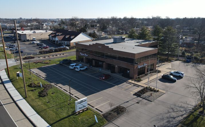 Pictures of Office property located at 5757 S Lindbergh Blvd, St. Louis, MO 63123 for lease - image #1