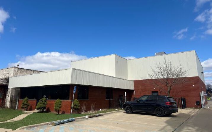 Pictures of Industrial property located at 21260w Eight Mile W, Southfield, MI 48075 for lease - image #1