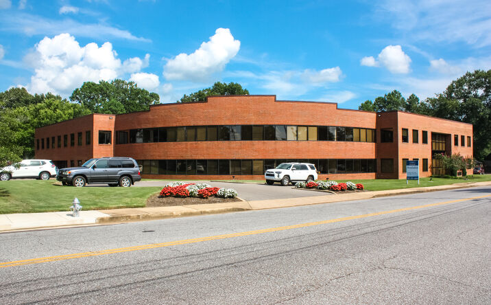 Pictures of Office property located at 700 Colonial Rd, Memphis, TN 38117 for lease - image #1