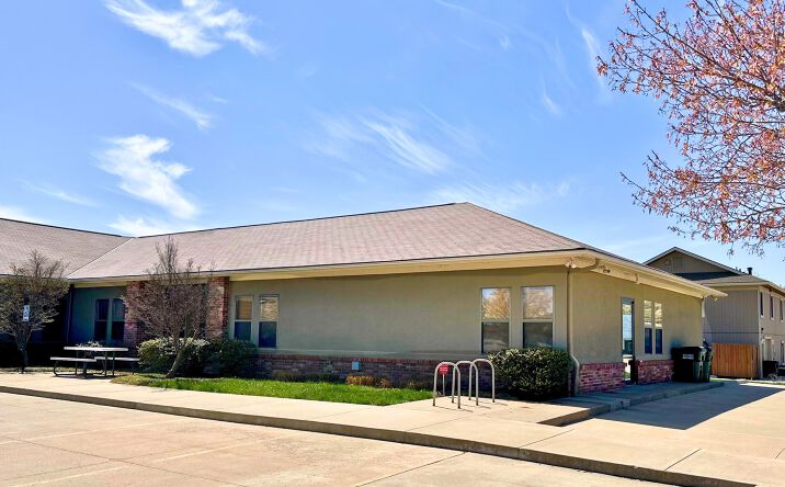 Pictures of Office property located at 501 Gateway Dr, Lawrence, KS 66049 for lease - image #1