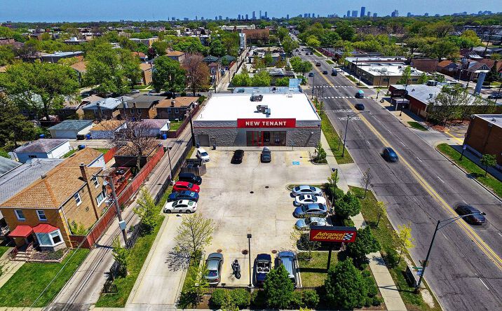 Pictures of Retail property located at 3016 W Peterson Ave, Chicago, IL 60659 for lease - image #1