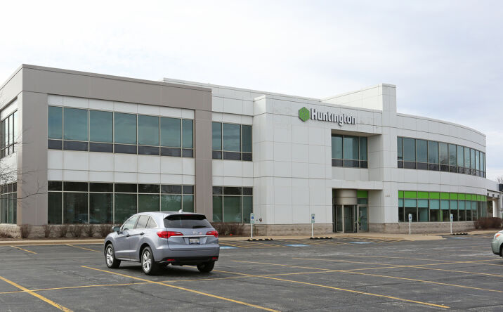 Pictures of Office property located at 2430 W Indian Trail, Aurora, IL 60506 for lease - image #1